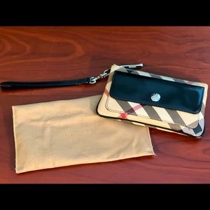 Burberry wristlet with original bag